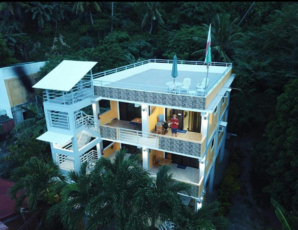 The Blue Pagong Aparthotel Puerto Galera Luaran gambar
