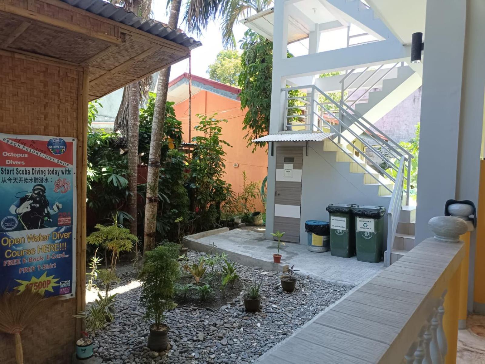 The Blue Pagong Aparthotel Puerto Galera Luaran gambar