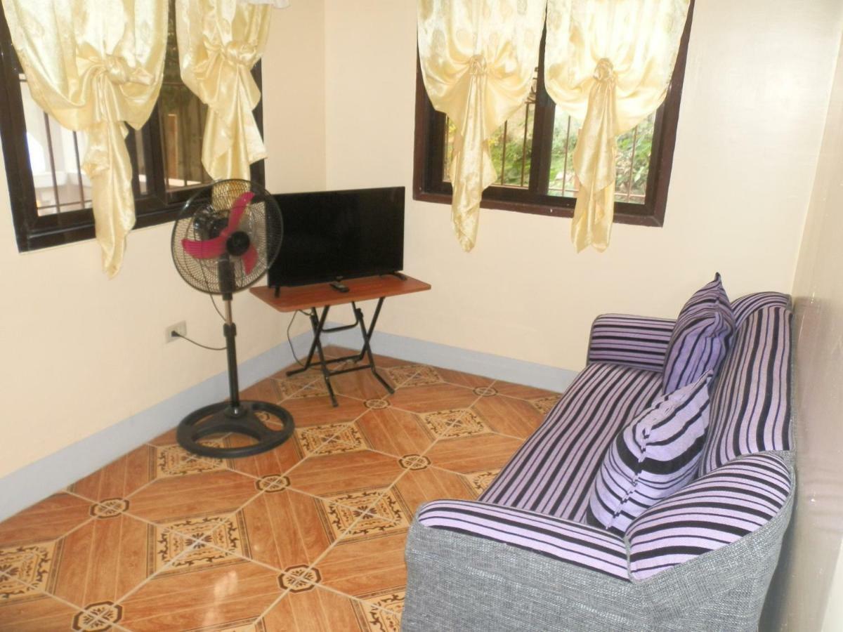 The Blue Pagong Aparthotel Puerto Galera Luaran gambar